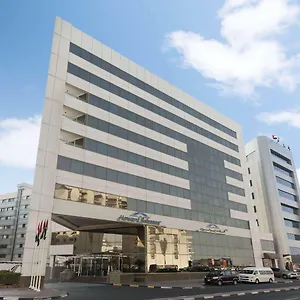 فندق هاورد جونسون بر, دبي